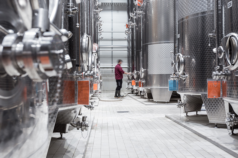 Weinkellerei Kern - Speidel Edelstahlbehälter